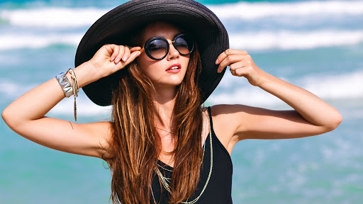 Eye care tips for summer- Why to wear sunglasses - Maxivision